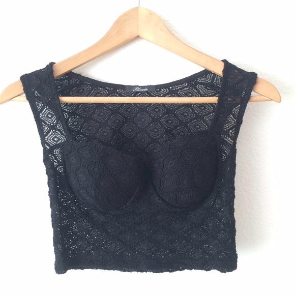 Lace black crop top