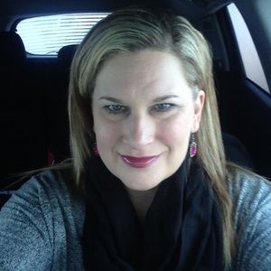 Meet your Posher, Deborah