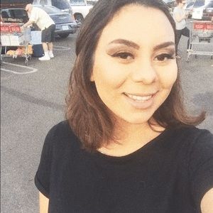 Meet your Posher, Ivanna