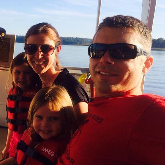 Meet your Posher, Hillary - Picture 1 of 1