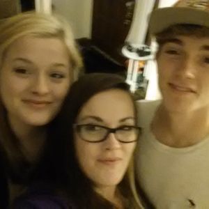 Meet your Posher, Celeste