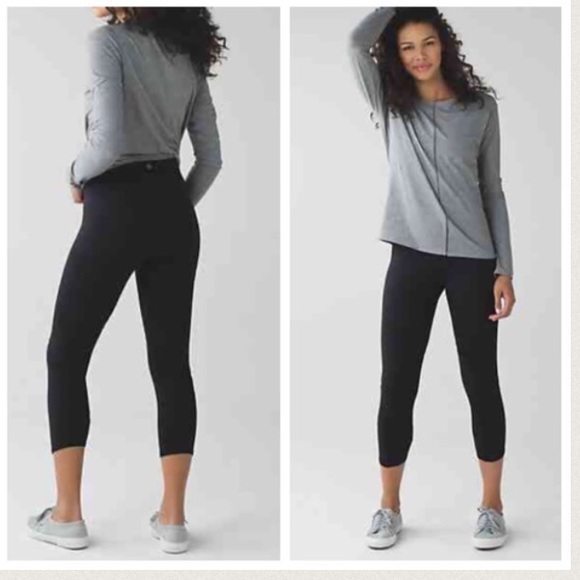lululemon athletica Pants - LULULEMON Wunder Under Crop hi-rise*SE. NWT Sz 2.