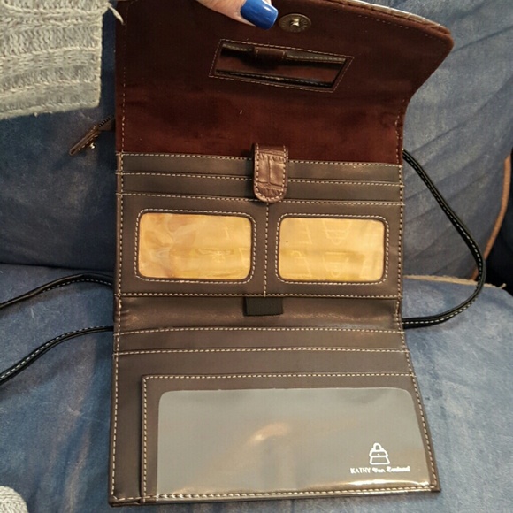 ☆☆SOLD☆☆ Kathy Van Zeeland Cross-body - Picture 3 of 4