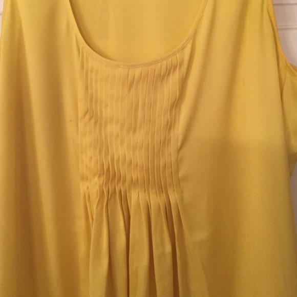 Yellow tank - Picture 3 of 3
