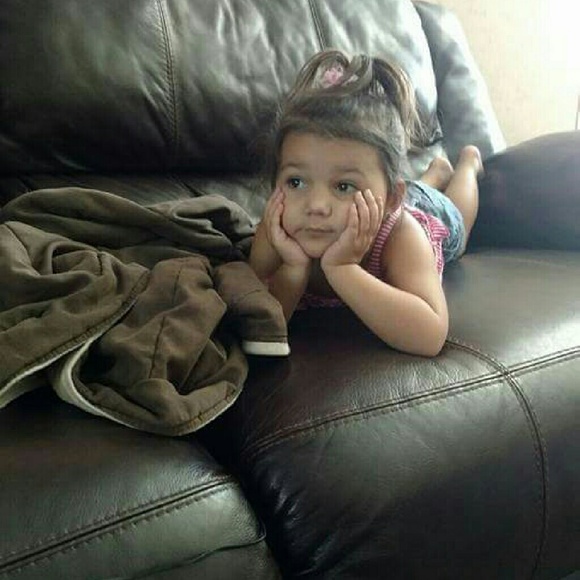 Meet your Posher, Nicki p - Picture 2 of 3