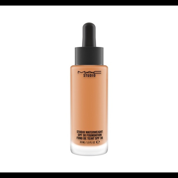 MAC Studio WaterWeight  NC 50