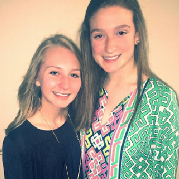 Meet your Posher, Hailey - Picture 1 of 1