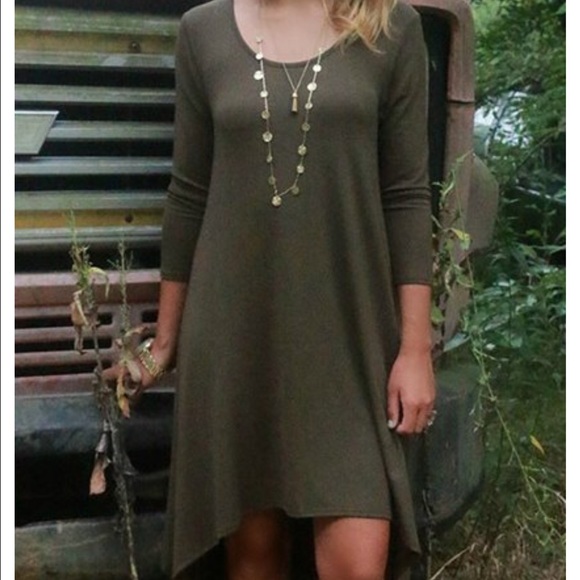 Dress - Picture 1 of 1