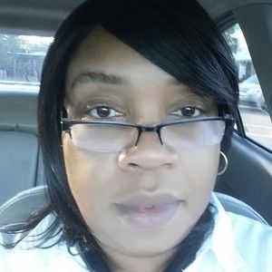 Meet your Posher, Estella