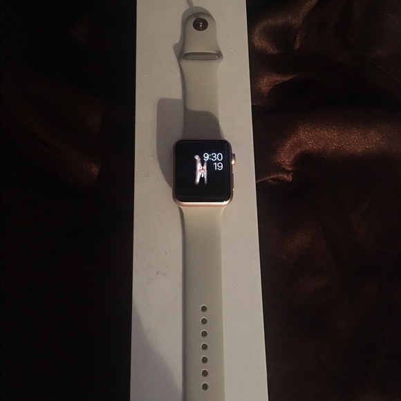 apple watch 42 gold
