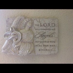 Welcome to my closet! 👒