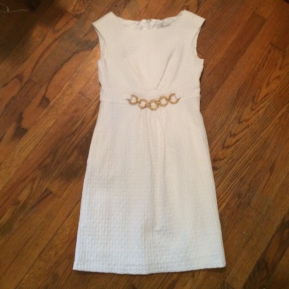 Sleeveless engagement dress