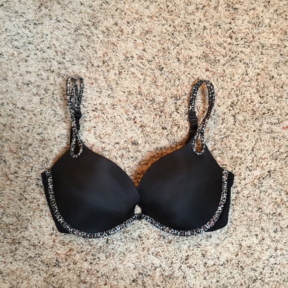Victoria's Secret 34D Push-Up Bra