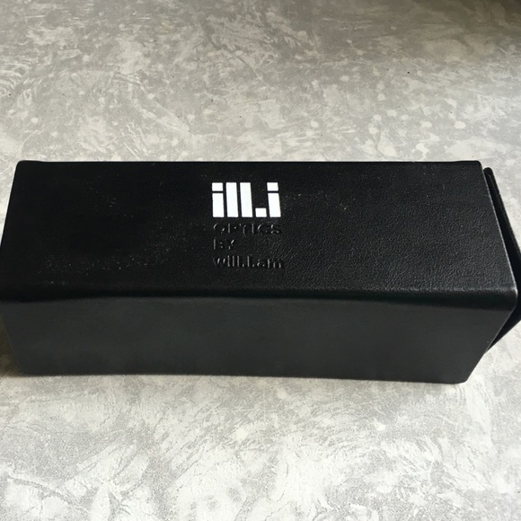 Sunglasses main image 4