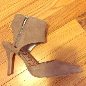 Gray suede Sam Edelman heels