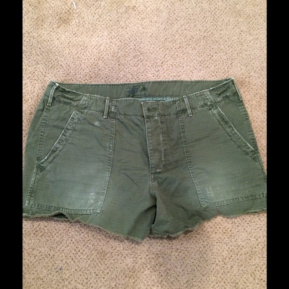 American Eagle Dark Green shorts