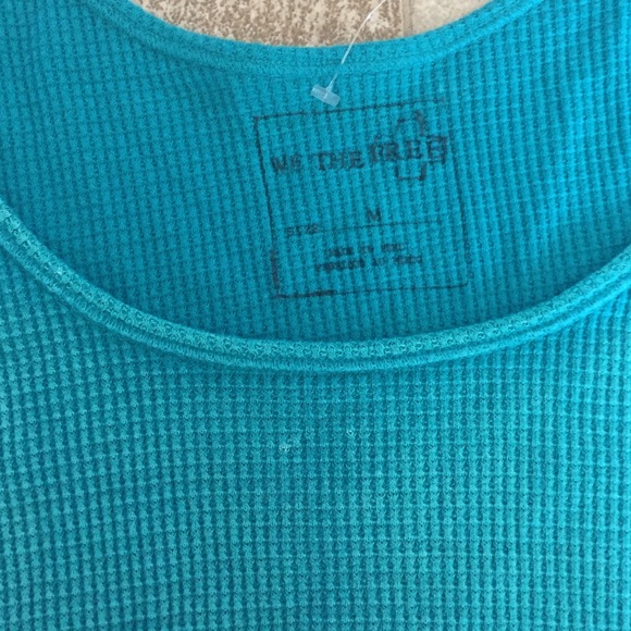 Very cute lightweight free people top - Picture 2 of 3