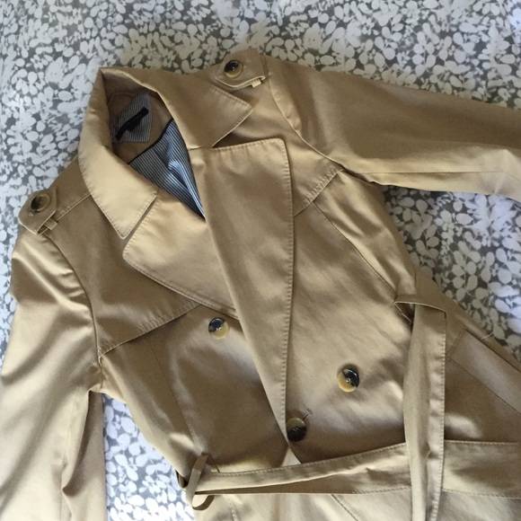 Tommy Hilfiger Jackets & Blazers - FLASH SALE: Tommy Hilfiger Trench