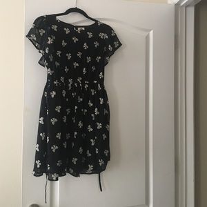 Black dress w/ bow pattern