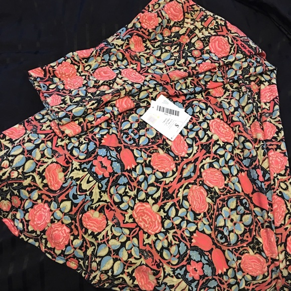 LuLa Roe Maxi-Small NWT