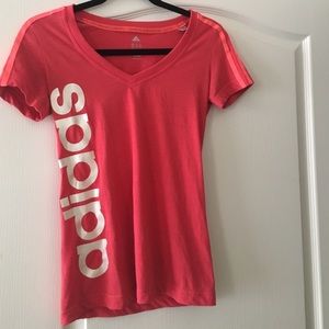 V-neck Workout shirt