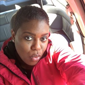 Meet your Posher, Lucinda