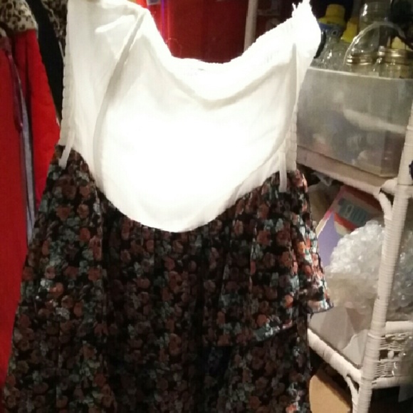 Strapless dress