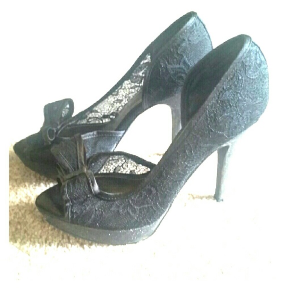 Women's black shoes - Picture 1 of 2