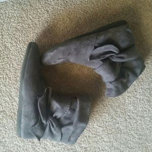 Women's grey ankle boots