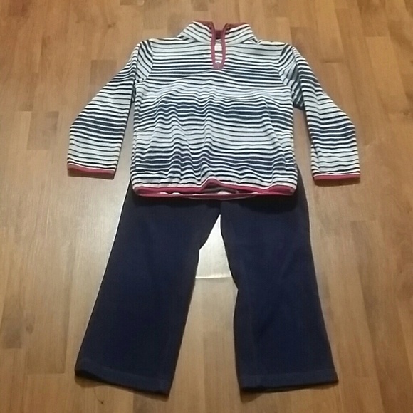Boy's Size 5-6 Fleece Set