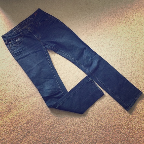 Dark wash jeans with brown stitching - Picture 1 of 4