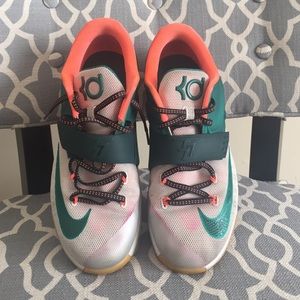 Nike KD Sneakers !