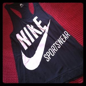 Women's Nike Tank -- Size Small