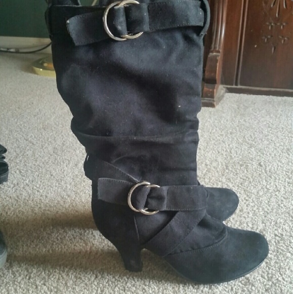 Women's black boots