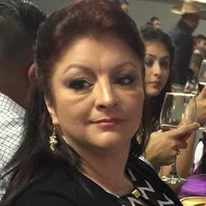 Meet your Posher, Linda