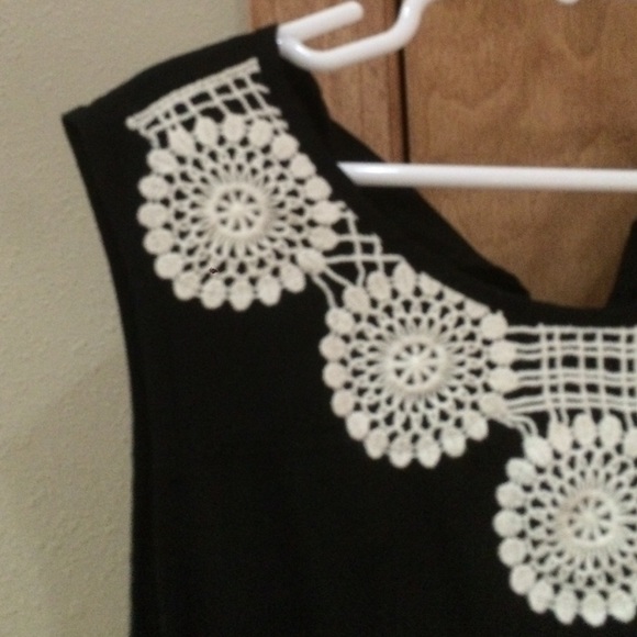 Black Dress - Picture 2 of 3