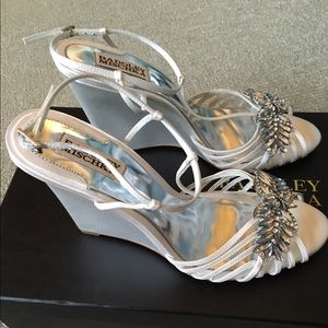 Badgley Mischka Gigi Wedges, size 9 - Brand New!