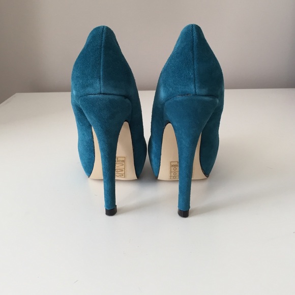 New in Box Teal Shoedazzle Platform Pumps - Picture 3 of 4