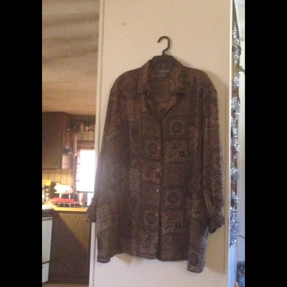 Lane Bryant patterned button down blouse. - Picture 3 of 3