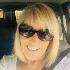 Meet your Posher, Debra