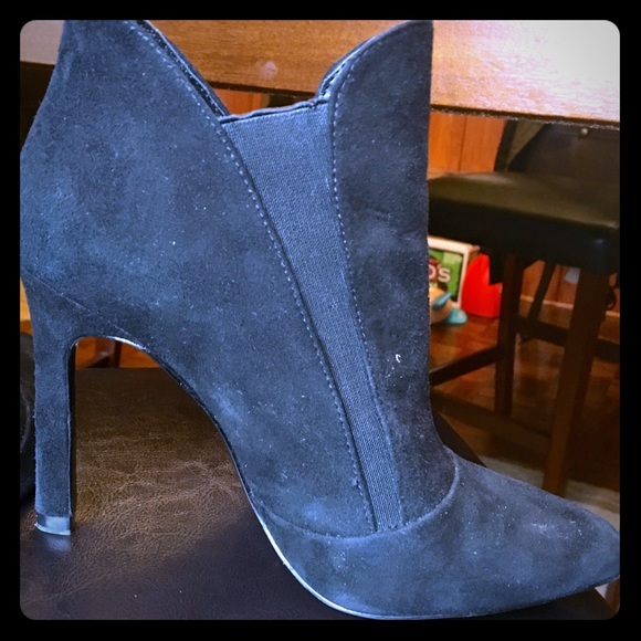 Zara booties *very new*