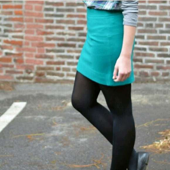J Crew Classic Mini in Felted Wool Size 2 Green