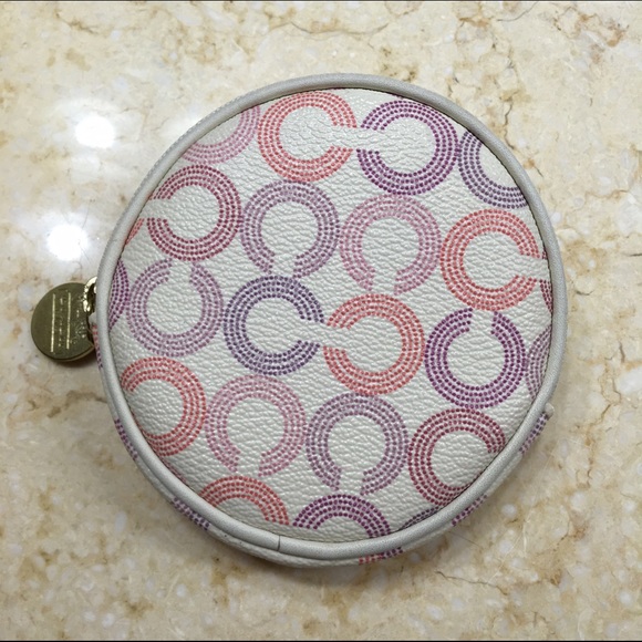 🎉Given as free gift with purchase🎉 - Picture 1 of 3