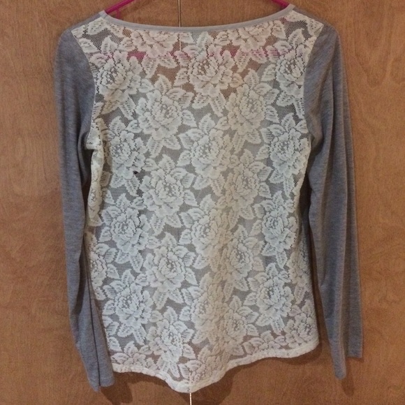 A gray shirt w/ a lace back & buttons in front 🤗 - Picture 2 of 3