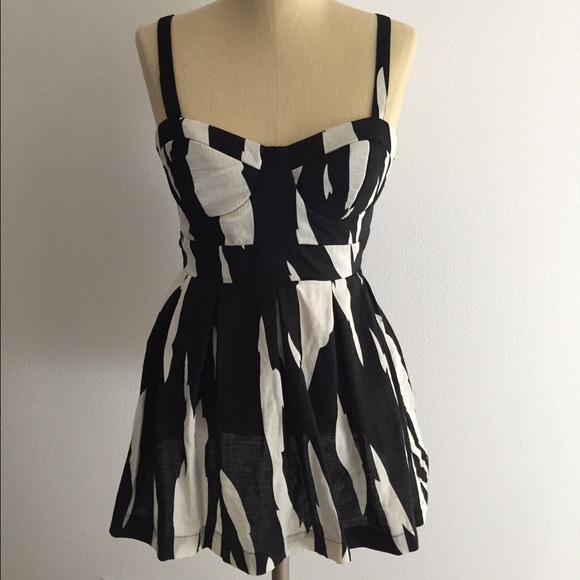 Forever21 heart shaped, peplum tank.*final price*