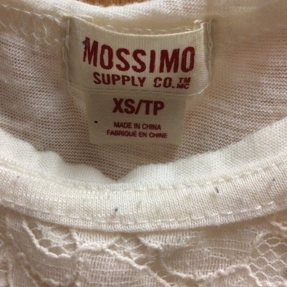 A cream, lace, tank top - Picture 3 of 4