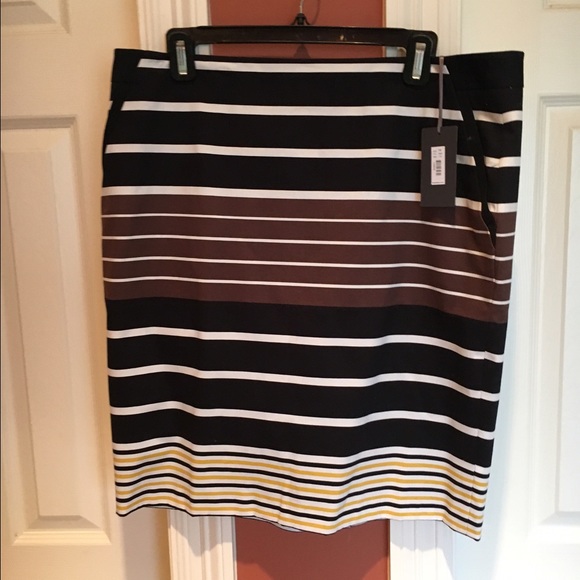 Limited stripe skirt