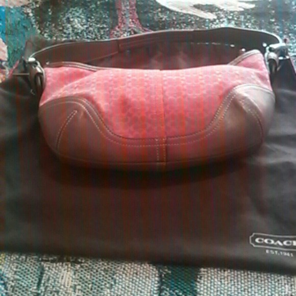 Like new authentic coach bag and matching dust bag - Picture 1 of 1