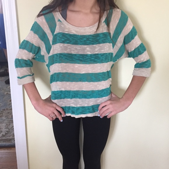 BLUE AND WHITE KNIT