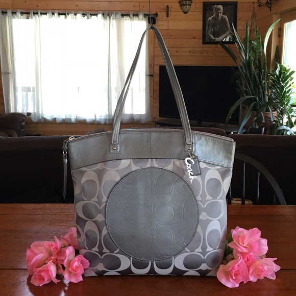 Coach Handbags - COACH Signature Jacquard & LEATHER Large Tote MINT